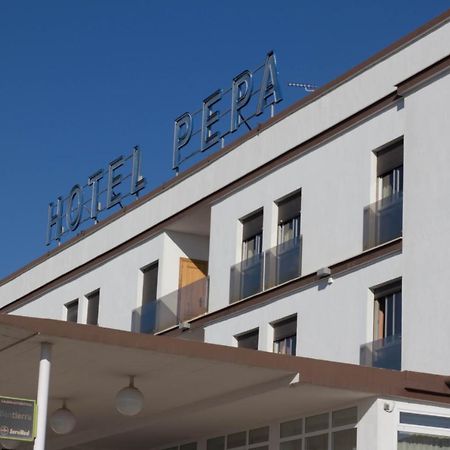 Hotel Pepa Villafranca de Ebro Exteriér fotografie